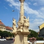Szenthromsg-szobor